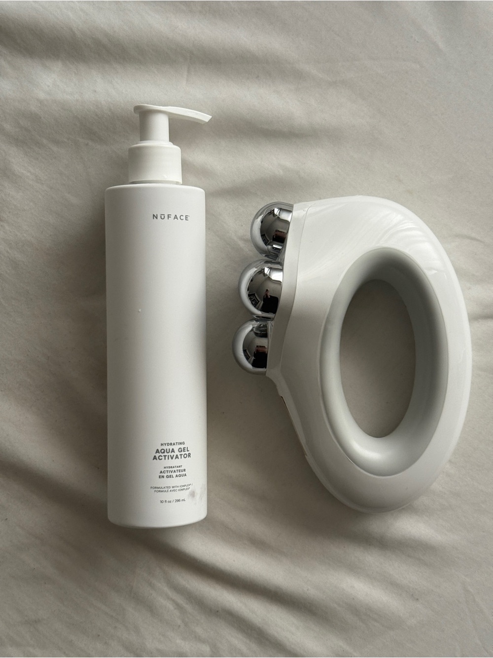 NuFace Hydrating Aqua Gel Activator & White Microcurrent Roller - White